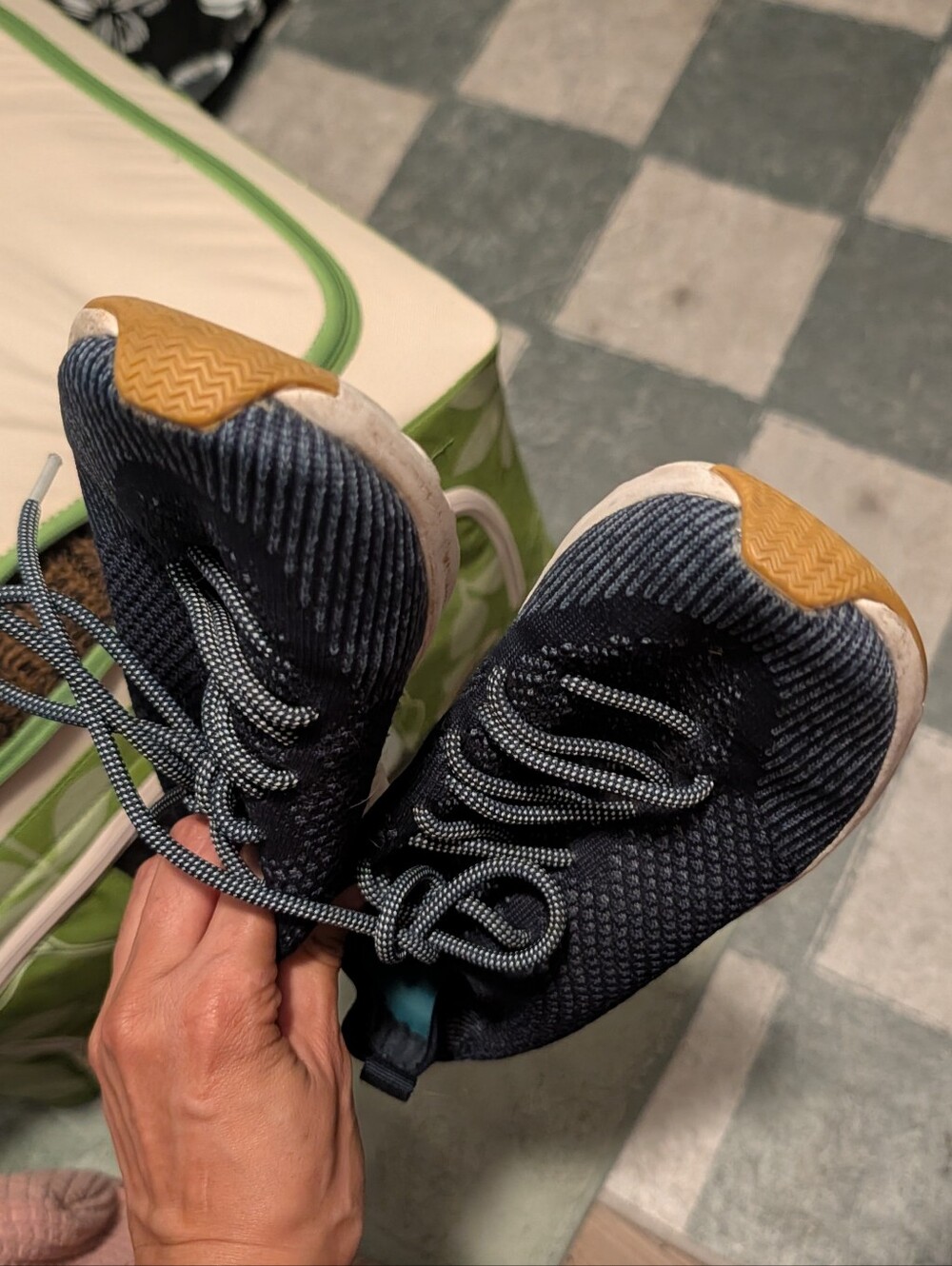 Native Shoes - Picture 4 of 7